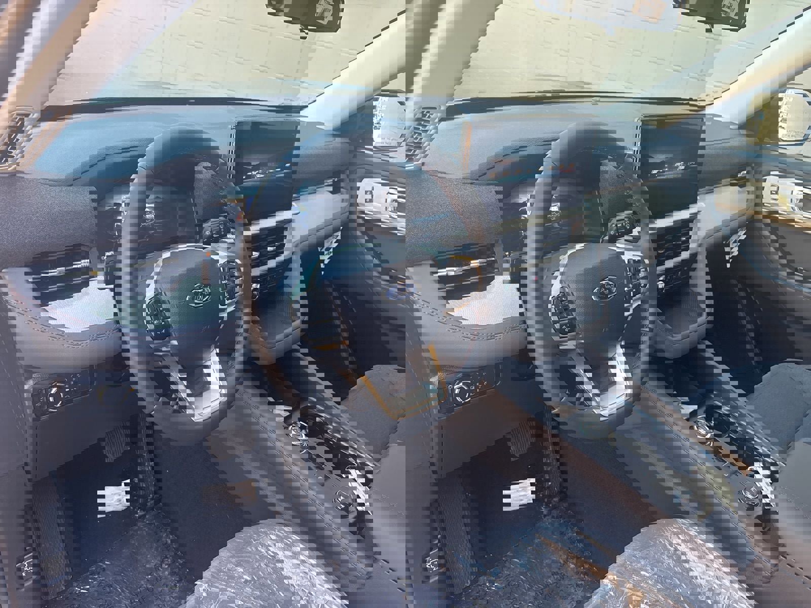 New 2026 Ford Explorer Active image 11