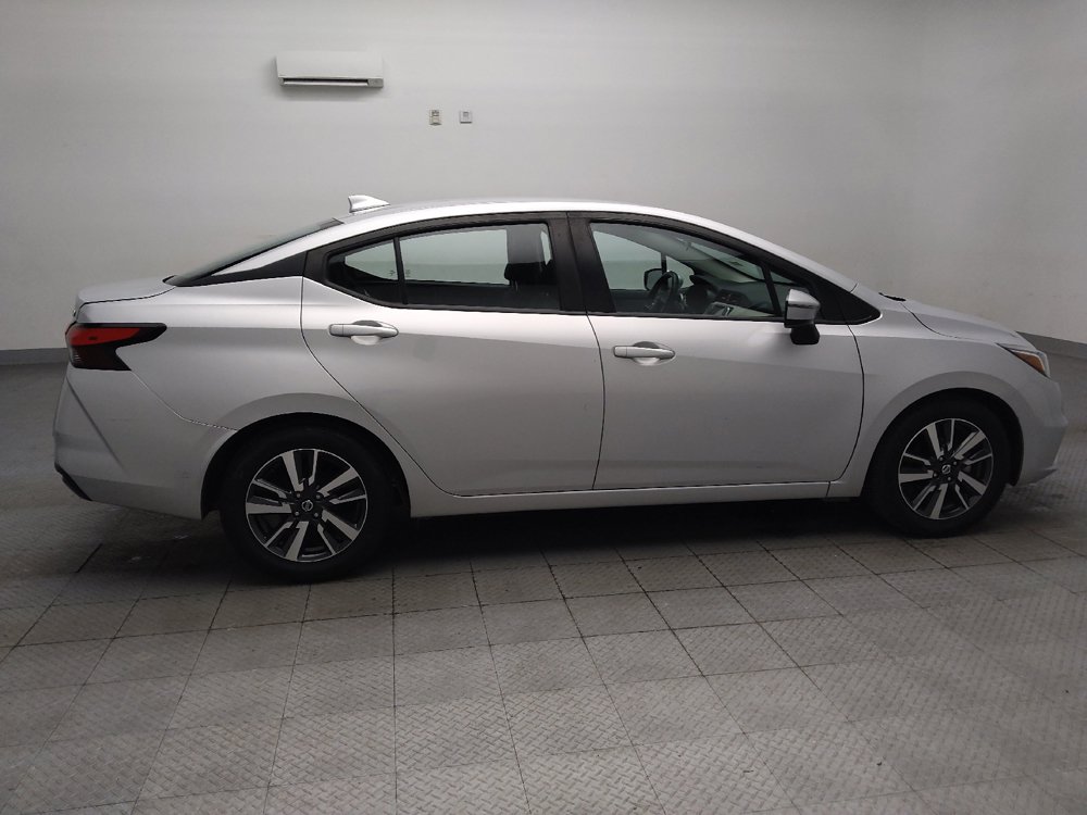 Used 2021 Nissan Versa SV FWD image 10