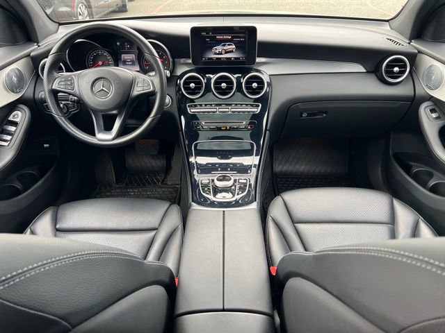 Used 2017 Mercedes-Benz GLC 300 4MATIC image 10