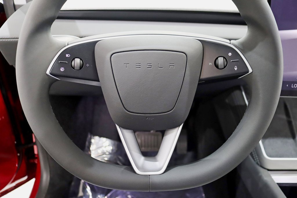 Used 2026 Tesla Model Y Long Range image 15