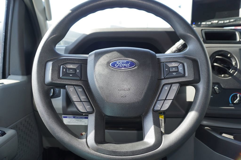 Used 2024 Ford E-450 and Econoline 450 Super Duty w/ Power Windows & Locks Group RWD image 37