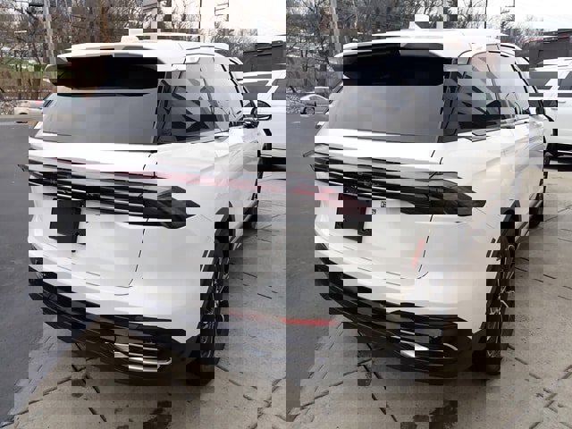 New 2026 Lincoln Nautilus Premier image 13