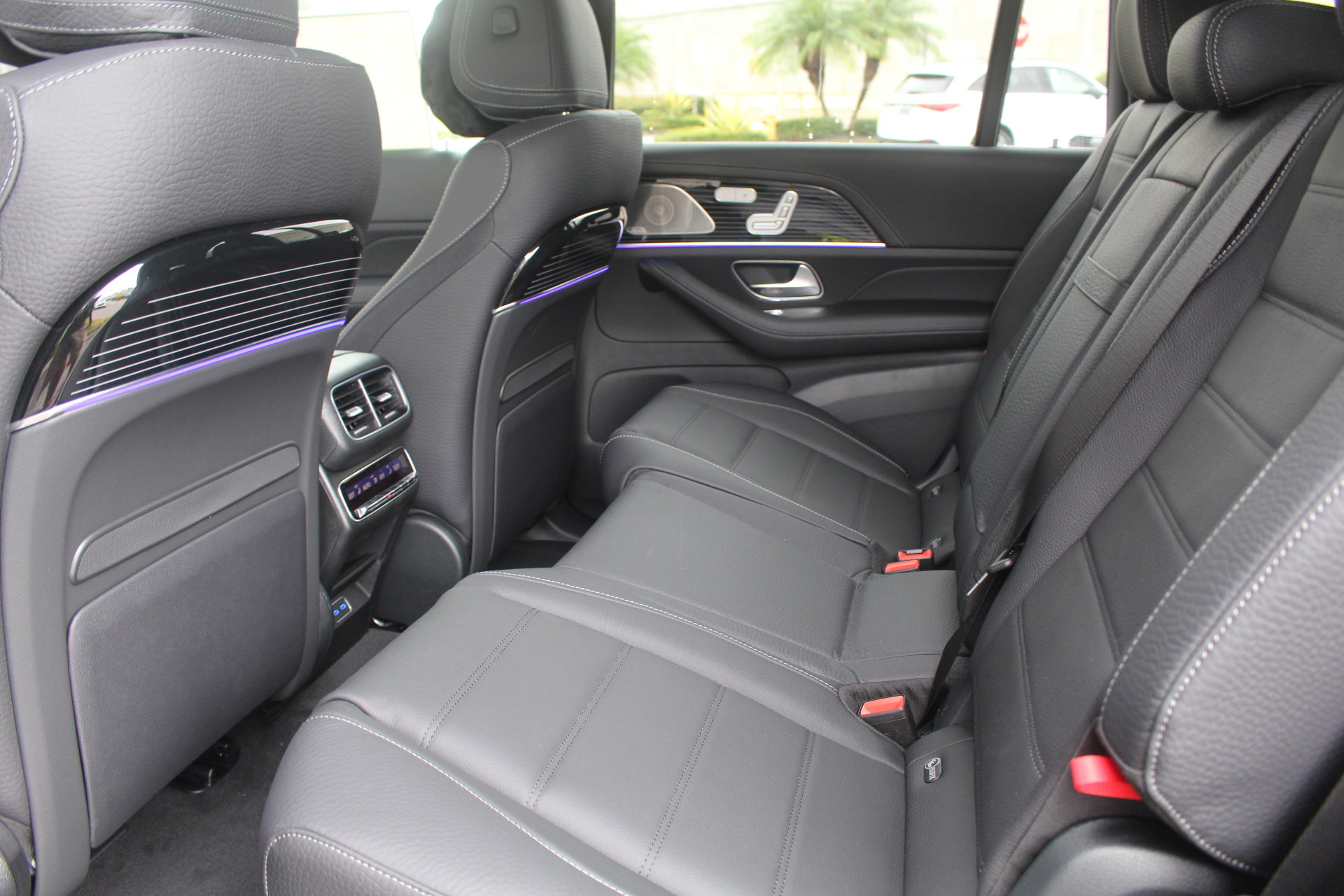 New 2026 Mercedes-Benz GLS 580 4MATIC image 16
