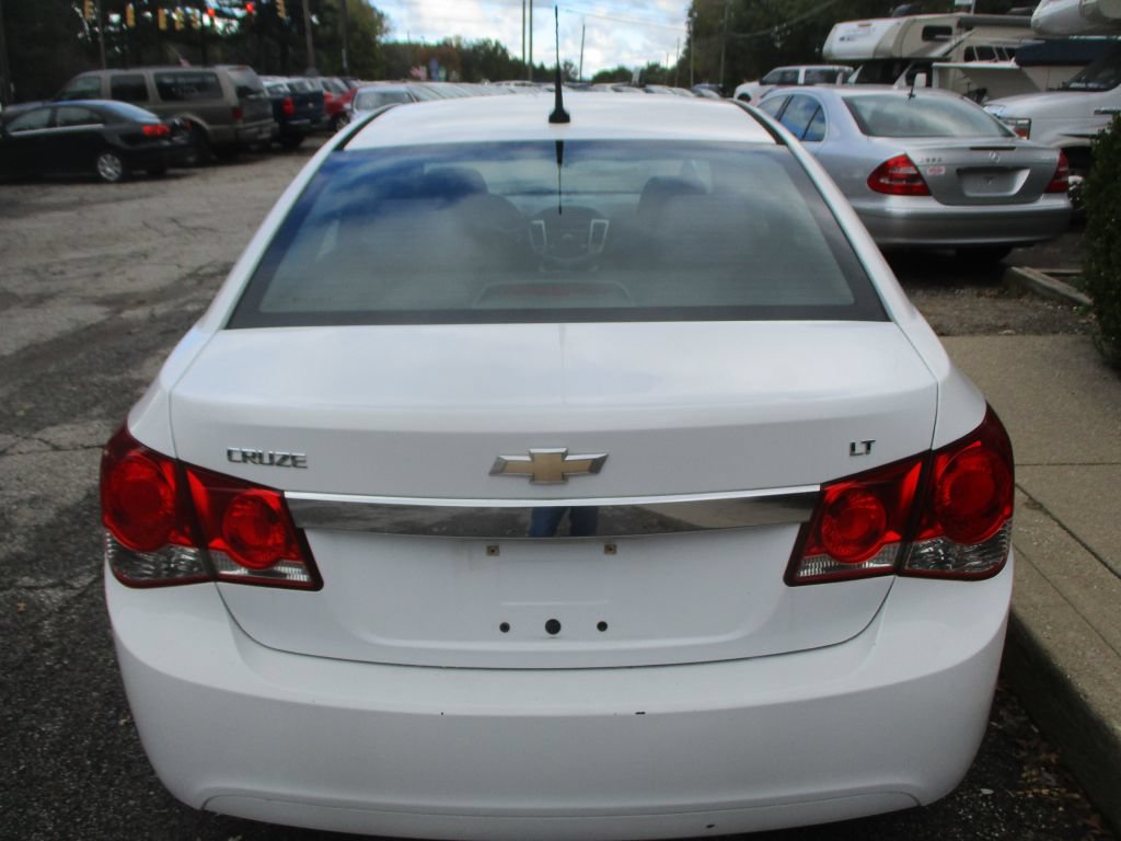 Used 2014 Chevrolet Cruze LT FWD image 6