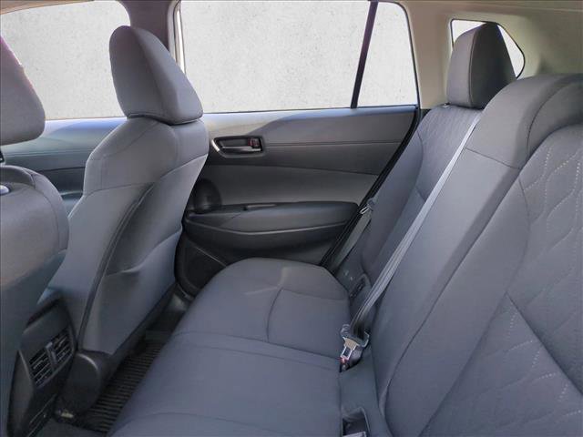 Used 2025 Toyota Corolla Cross LE FWD image 18