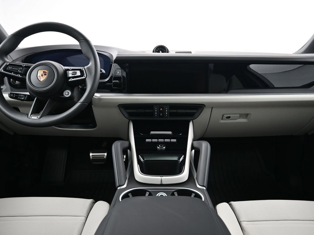 New 2026 Porsche Cayenne S image 9