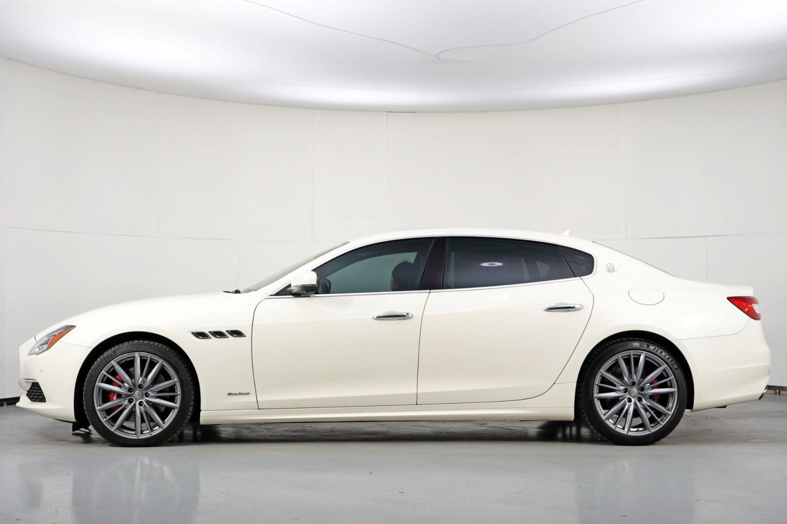 Used 2019 Maserati Quattroporte S GranLusso RWD image 9