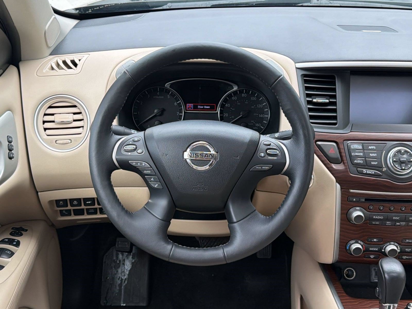 Used 2019 Nissan Pathfinder Platinum w/ Cargo Package FWD image 11