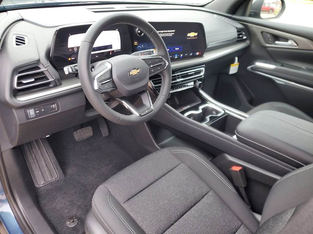 New 2026 Chevrolet Traverse LT w/ Driver Confidence Package image 17