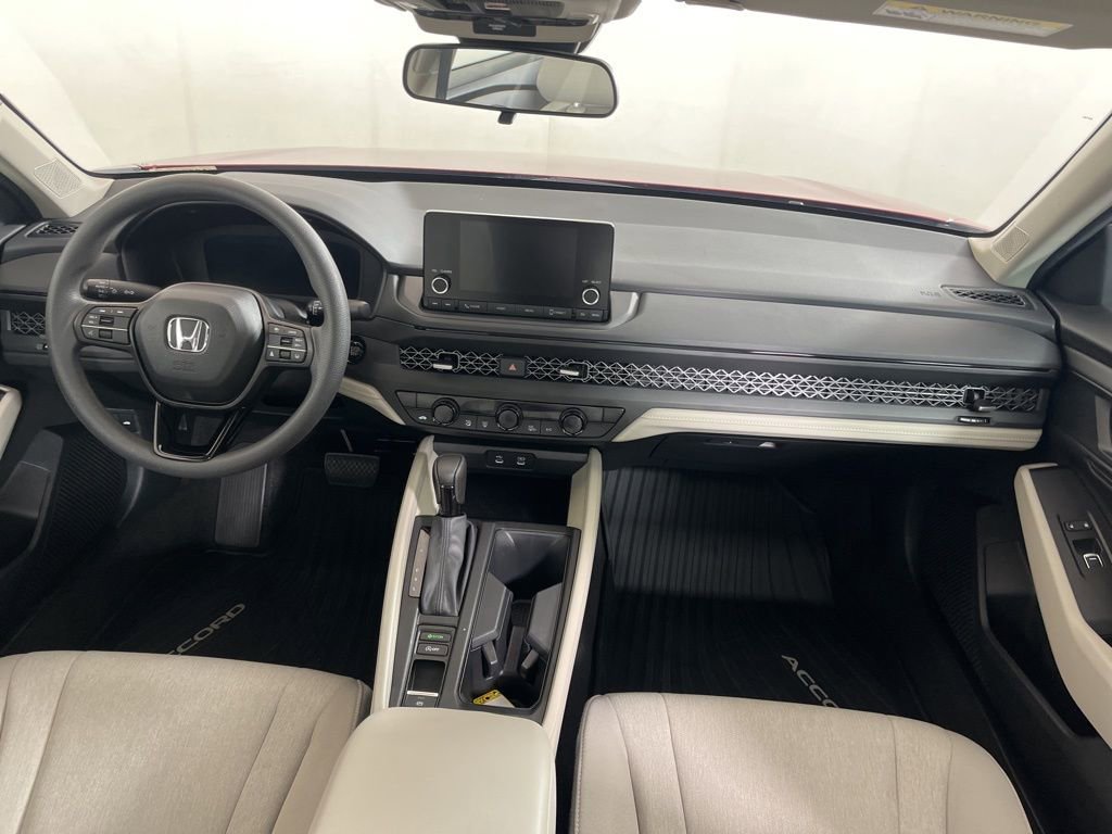 Certified 2025 Honda Accord SE image 15