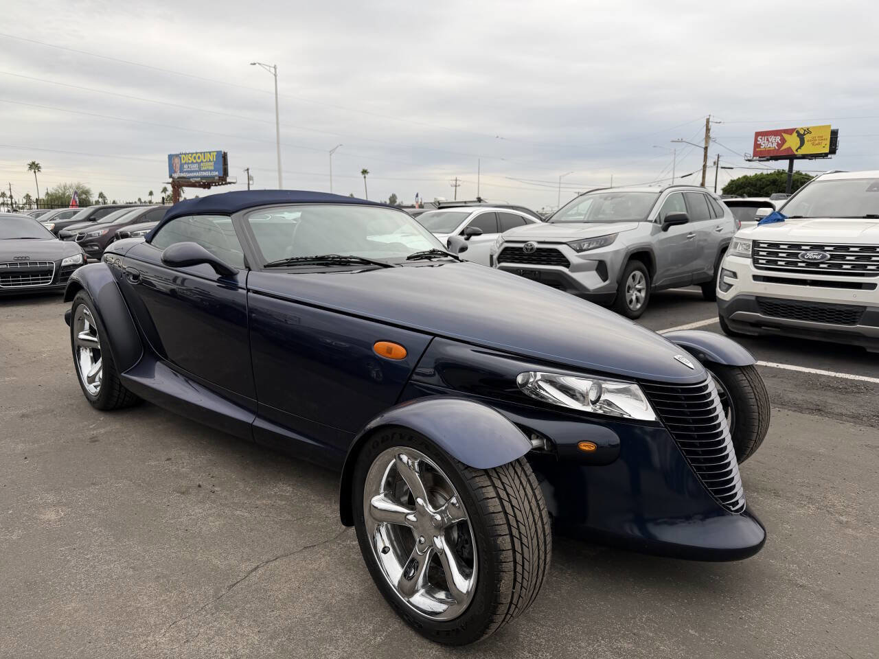 Used 2001 Chrysler Prowler image 16