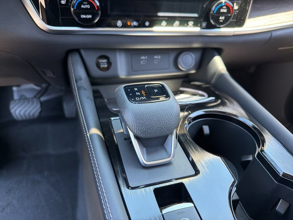 New 2026 Nissan Rogue Platinum AWD/4WD image 11