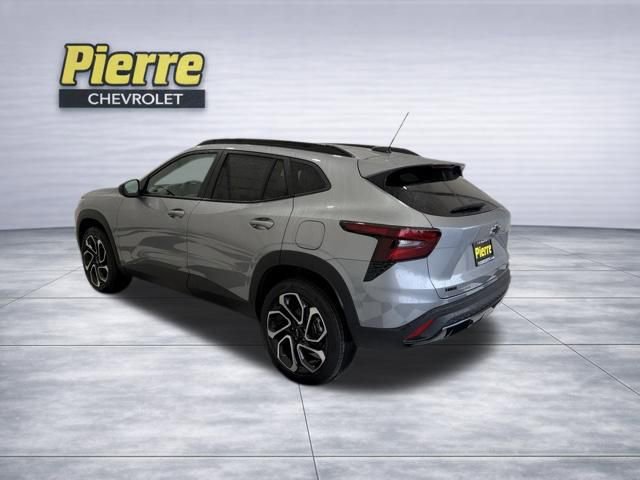 New 2026 Chevrolet Trax RS FWD image 2