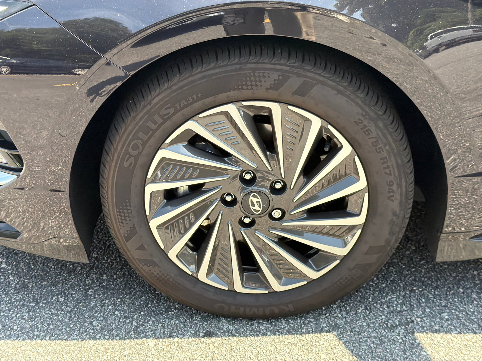 Certified 2025 Hyundai Sonata Limited FWD image 12