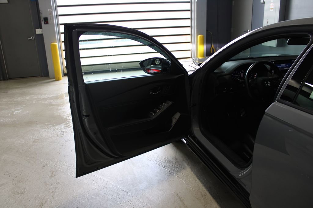 Used 2023 Honda Accord Sport image 7