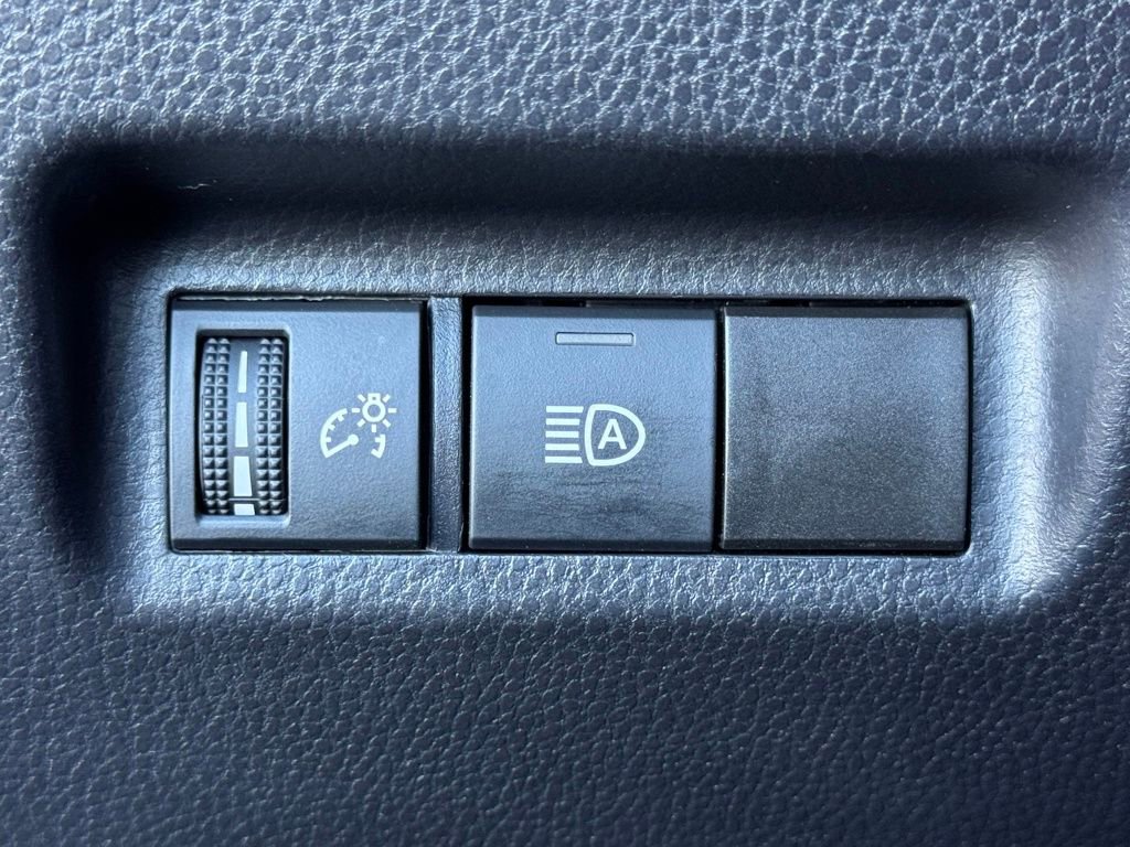 Used 2024 Toyota RAV4 Adventure image 13