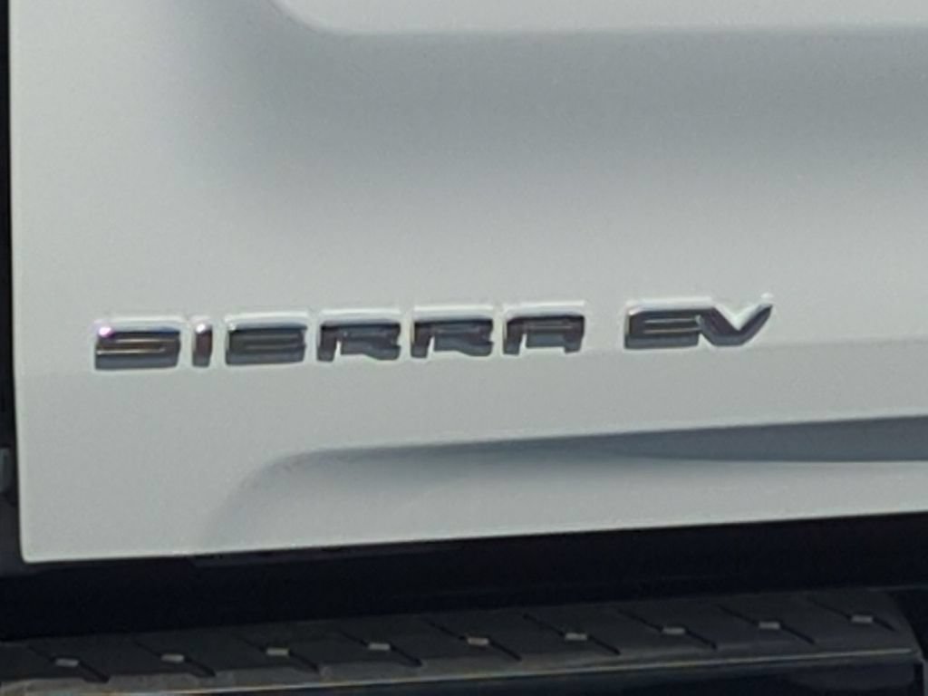 Used 2026 GMC Sierra EV Elevation AWD/4WD image 10