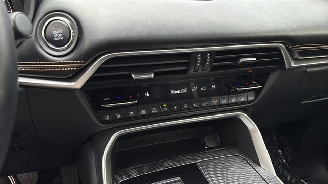 Used 2025 MAZDA CX-90 3.3 Turbo w/ Premium Plus Pkg image 31
