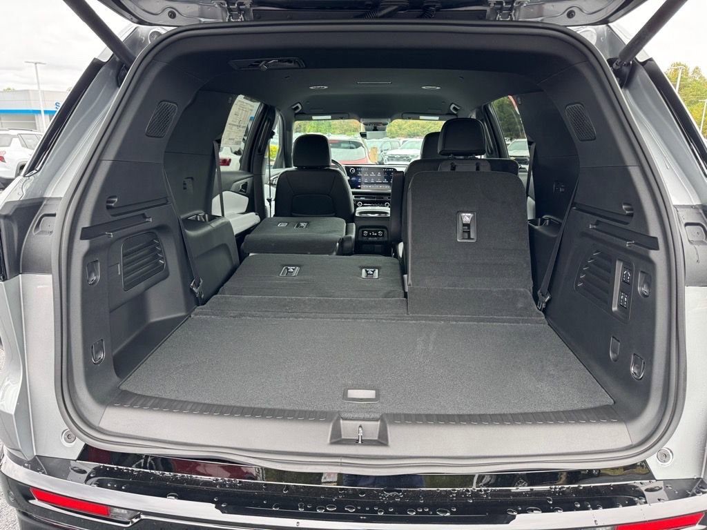 New 2026 Chevrolet Traverse High Country image 7