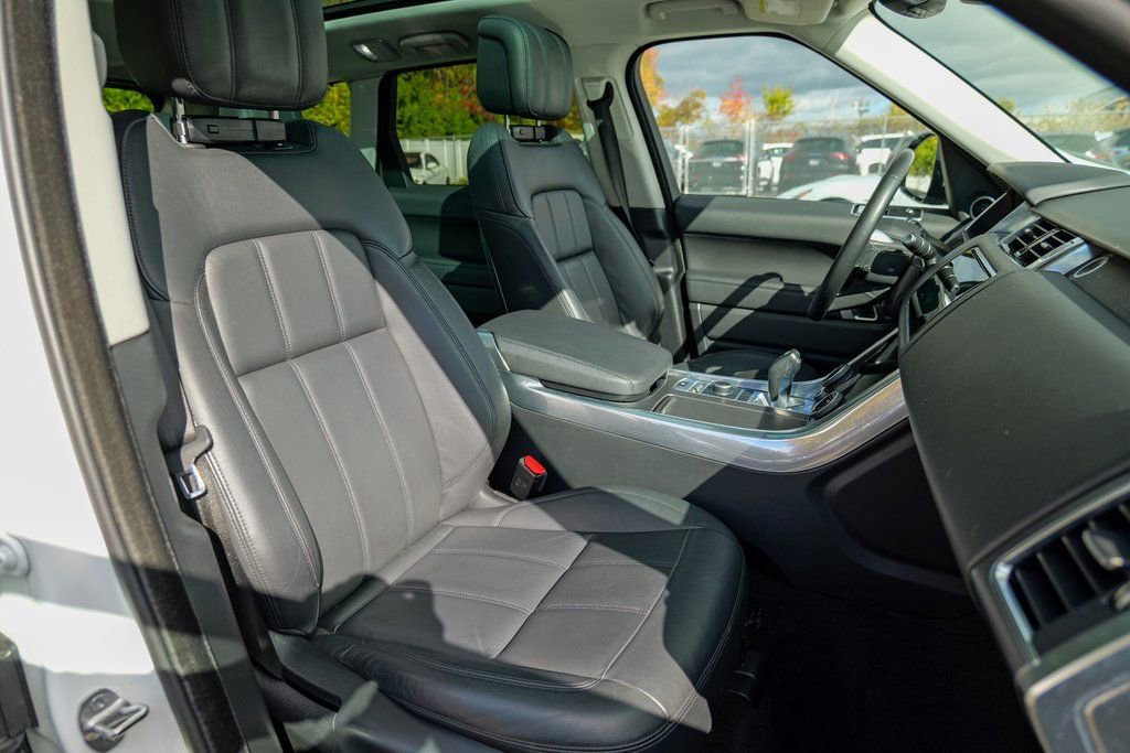 Used 2022 Land Rover Range Rover Sport SE image 36