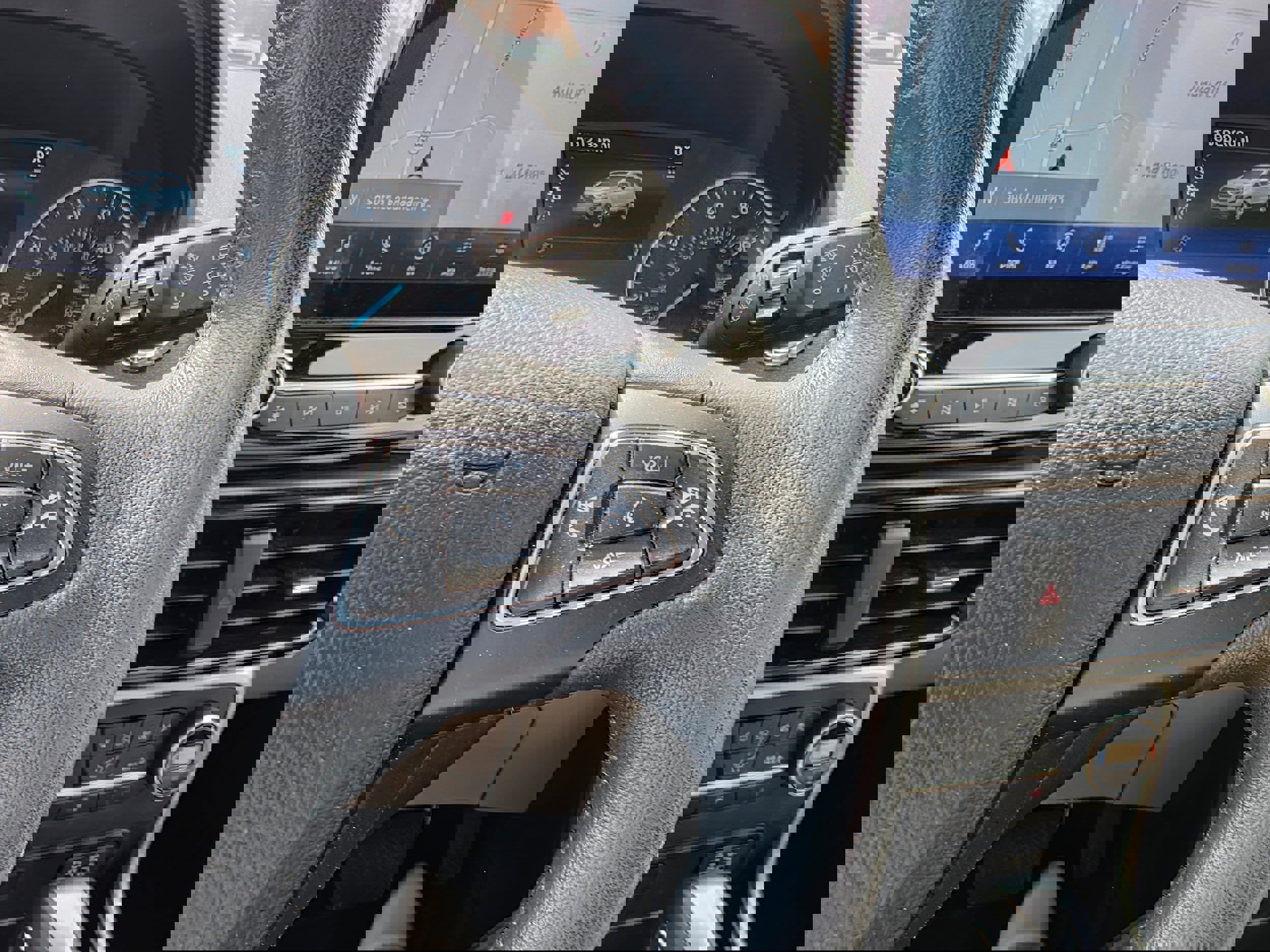 Used 2020 Ford EcoSport Titanium image 16