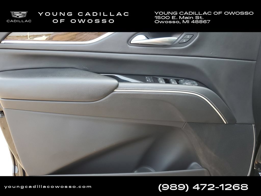Used 2023 Cadillac Escalade ESV Sport Platinum w/ LPO, ONYX Package AWD/4WD image 23