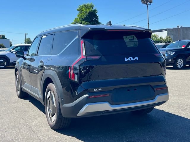 Certified 2026 Kia EV9 Wind AWD/4WD image 7