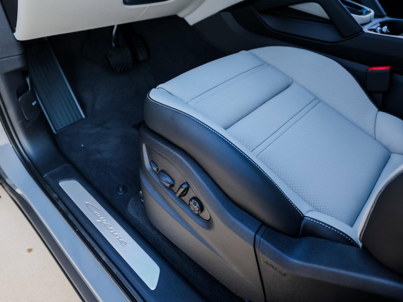 New 2026 Porsche Cayenne E-Hybrid Coupe image 14