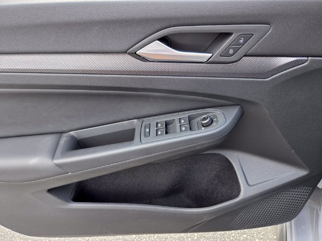 Certified 2025 Volkswagen GTI Autobahn FWD image 19