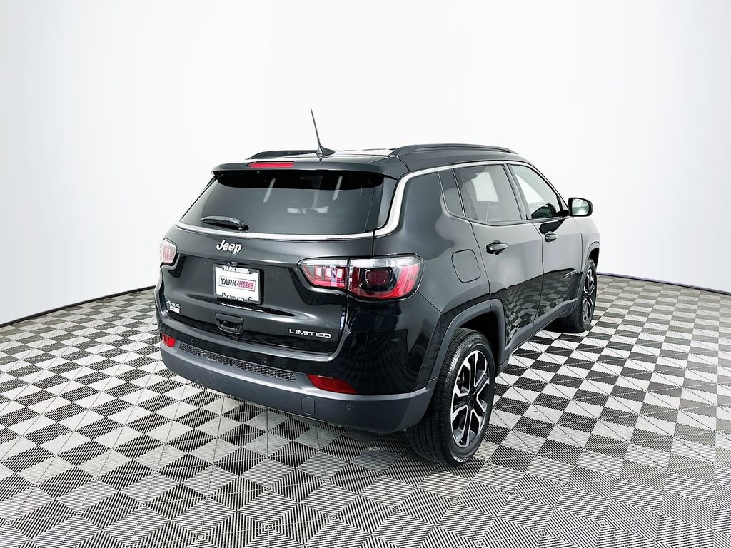 Used 2024 Jeep Compass Limited image 11