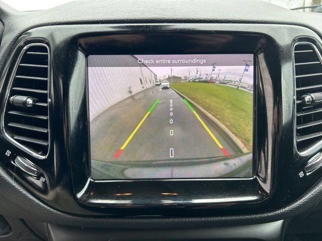 Used 2021 Jeep Compass Limited image 24