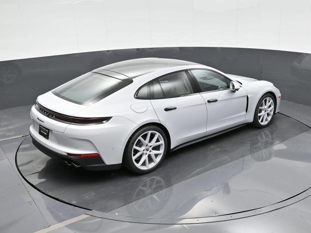Certified 2025 Porsche Panamera RWD image 30