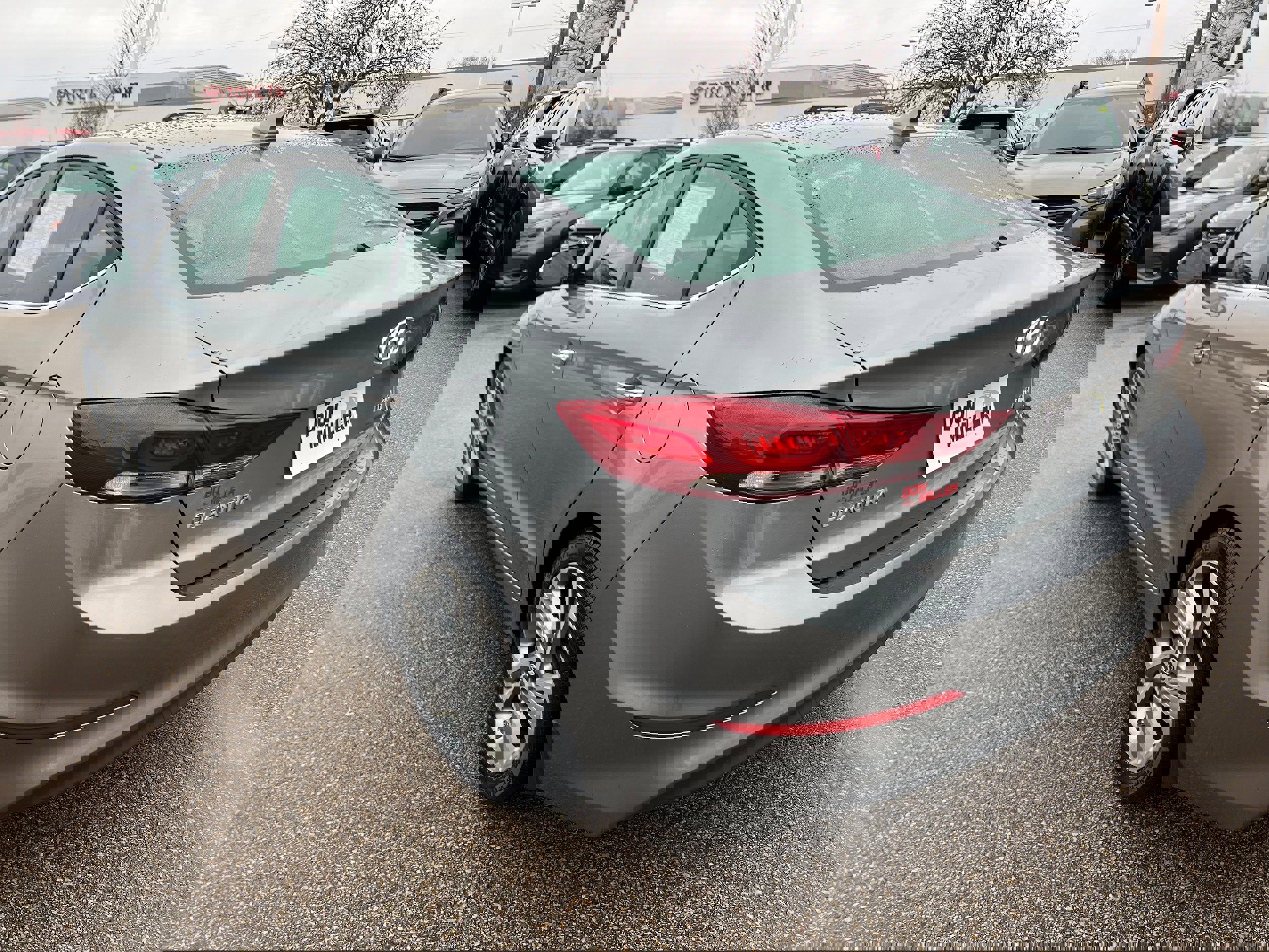 Used 2017 Hyundai Elantra Limited w/ Limited Ultimate Package 09 image 5