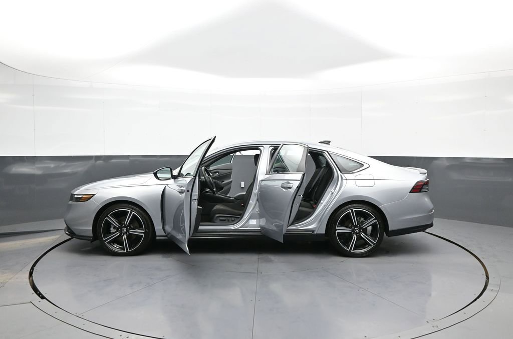 Certified 2025 Honda Accord Sport image 42