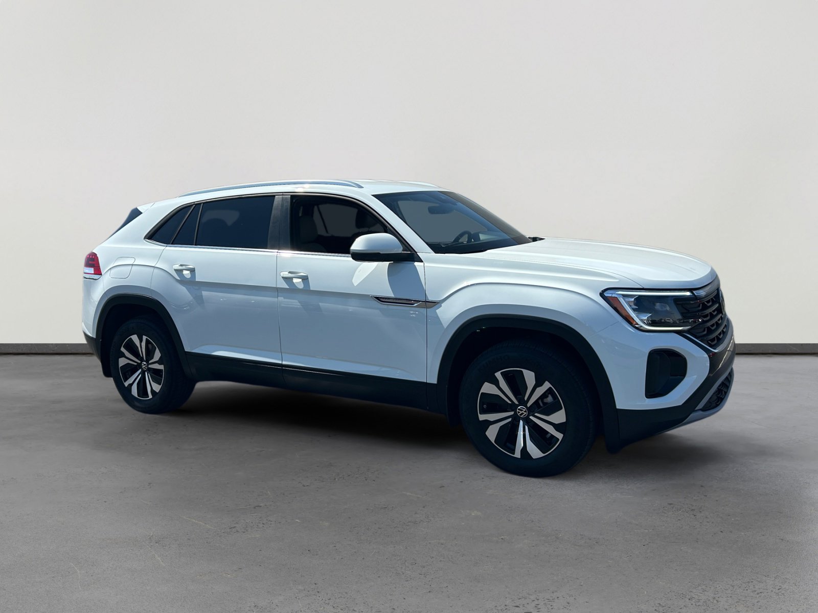 Certified 2025 Volkswagen Atlas Cross Sport SE FWD image 7