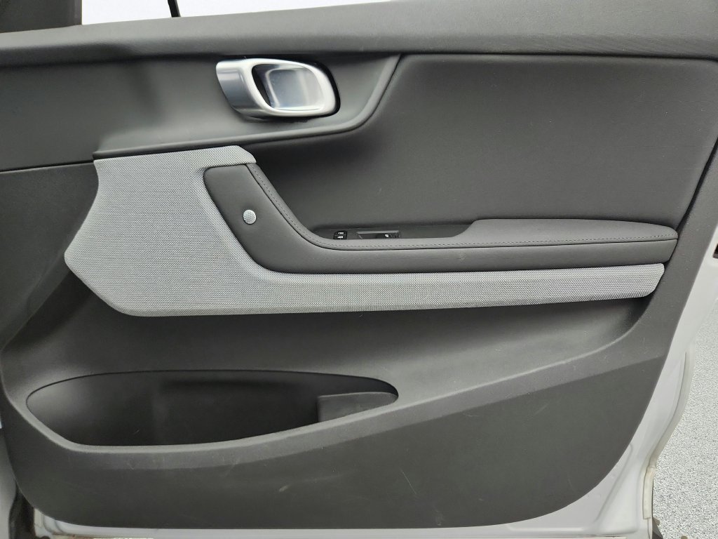 Used 2023 Polestar Polestar 2 w/ Pilot Pack AWD/4WD image 31