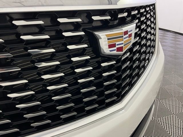 Used 2025 Cadillac XT5 Premium Luxury w/ Technology Package AWD/4WD image 9