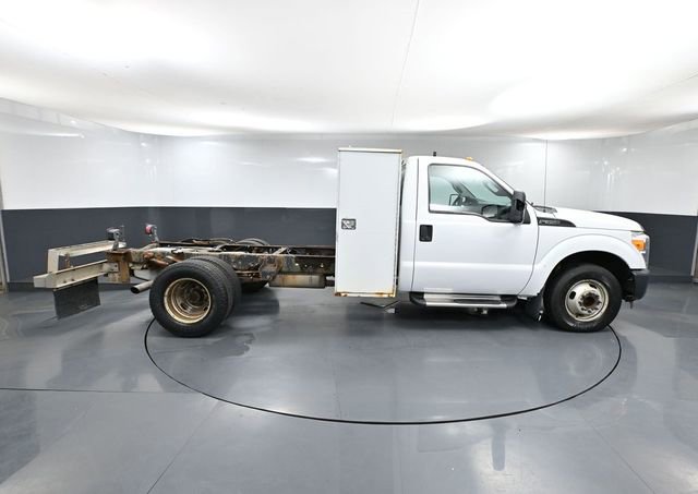 Used 2015 Ford F350 XL image 3