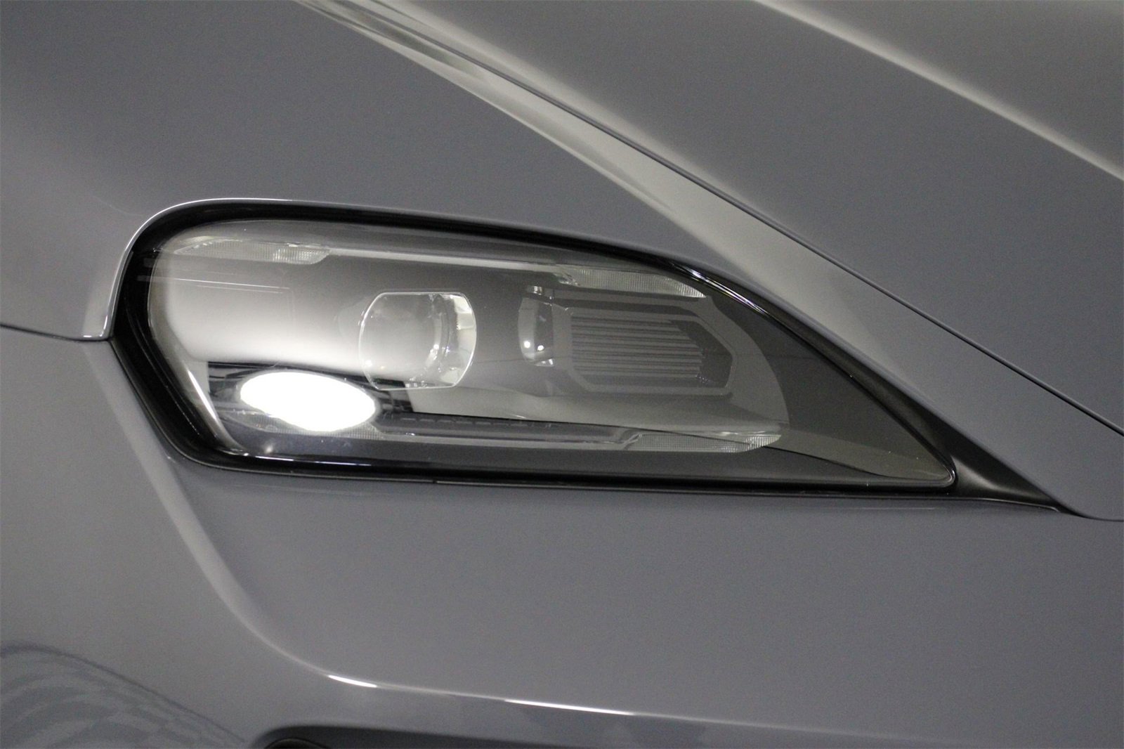 Used 2025 Porsche Taycan GTS image 26