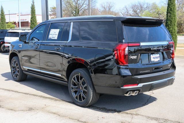 New 2026 GMC Yukon XL Denali w/ Denali Reserve Package image 5