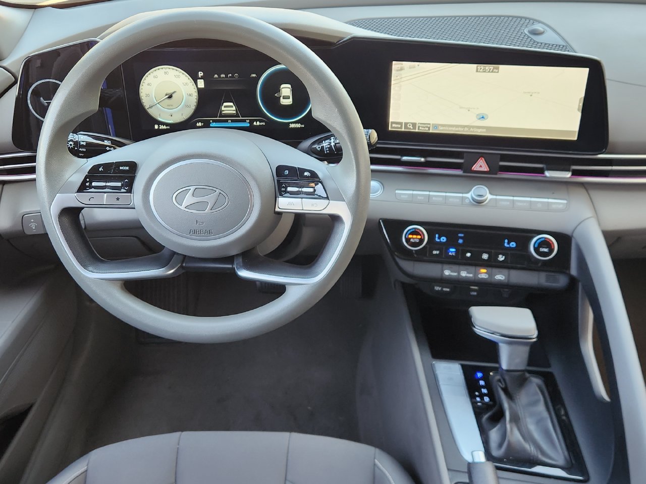 Used 2024 Hyundai Elantra SEL FWD image 24