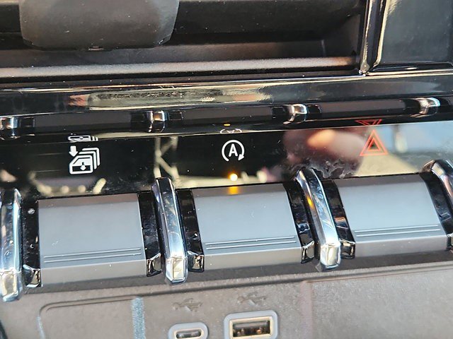 Certified 2024 Chevrolet Colorado Z71 w/ Z71 Convenience Package 2 image 25