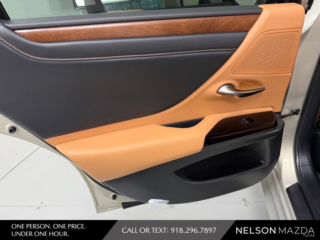Used 2024 Lexus ES 350 w/ Premium Package FWD image 34