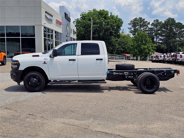 New 2026 RAM 3500 Tradesman AWD/4WD image 35