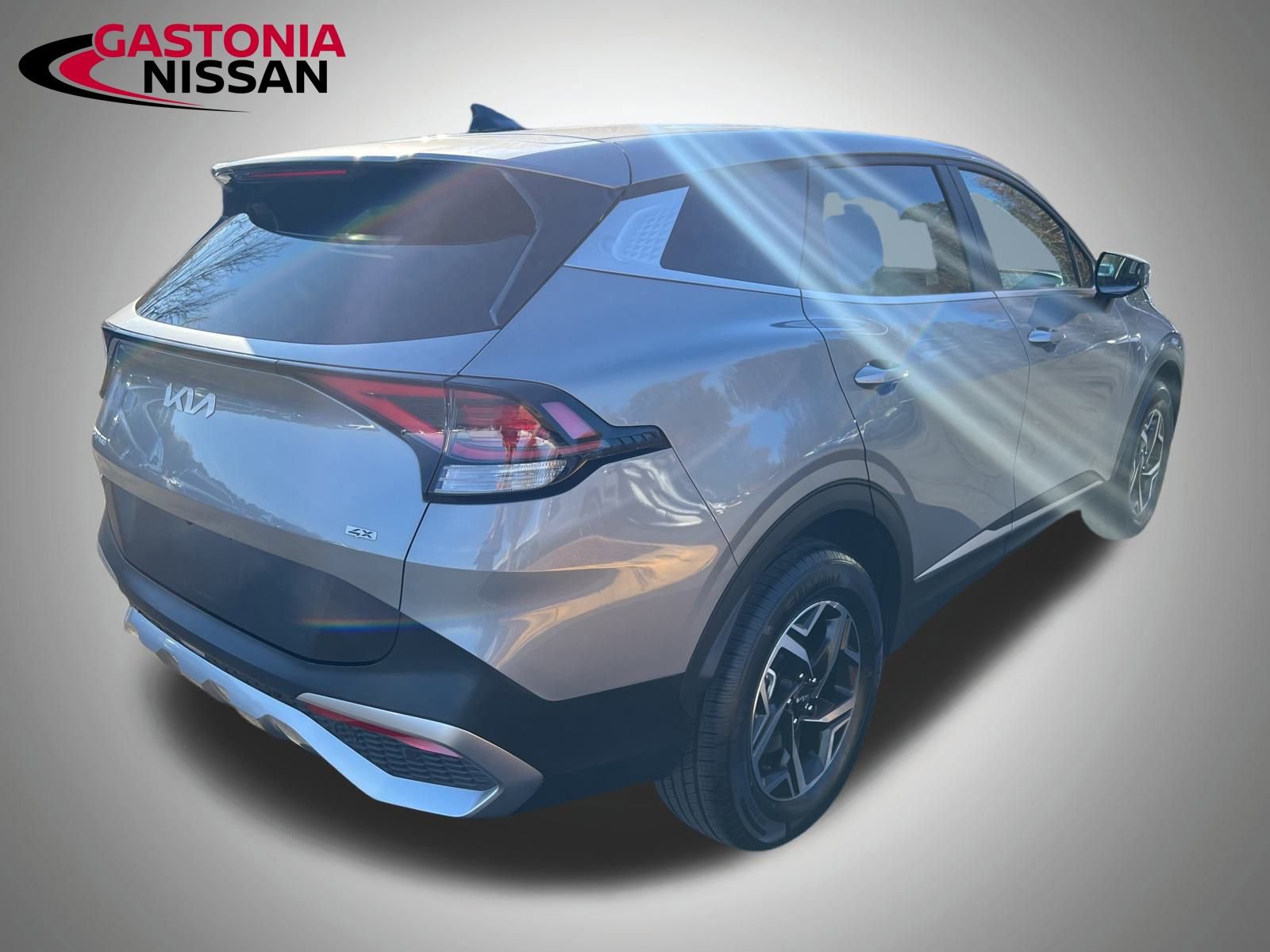 Used 2023 Kia Sportage LX image 18