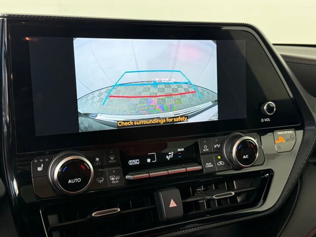 Used 2023 Toyota Highlander XSE image 18