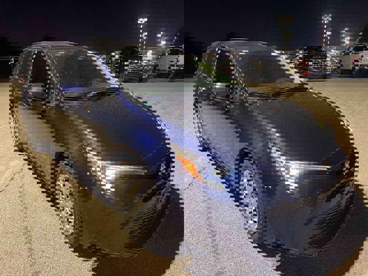 Used 2025 Toyota Corolla LE image 3