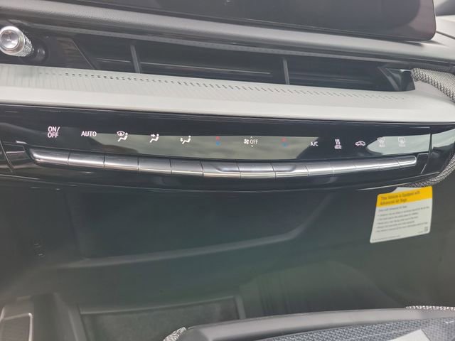 New 2026 Cadillac Optiq Sport 1 w/ LPO, Floor Liner Package AWD/4WD image 15