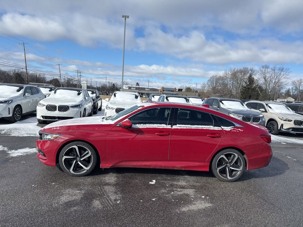 Used 2018 Honda Accord Sport image 3