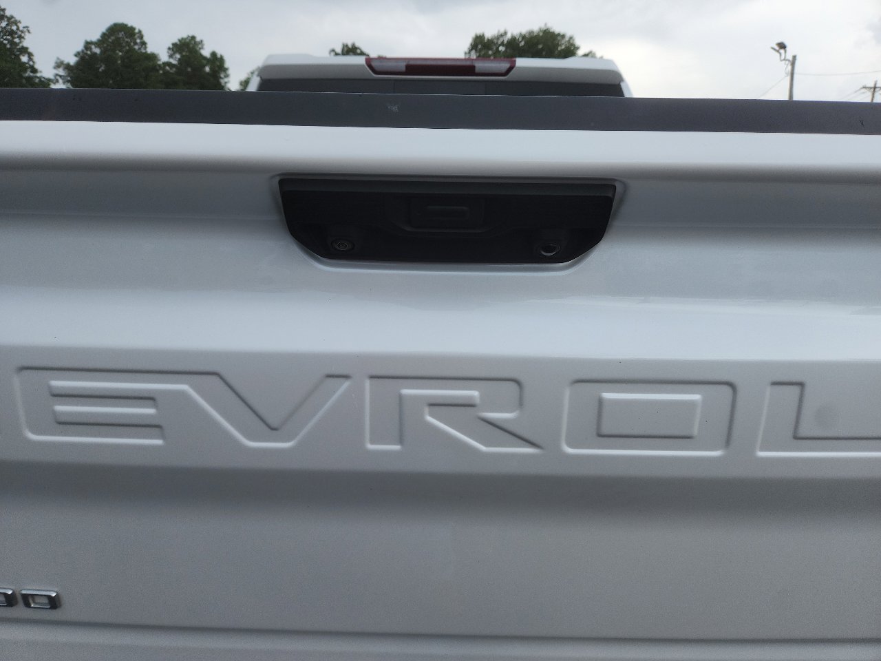 Used 2022 Chevrolet Silverado 1500 LTZ image 9